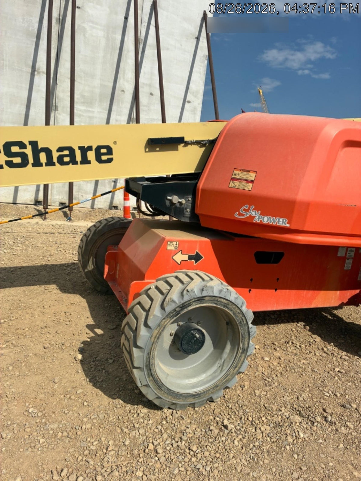 2022 JLG 660SJ