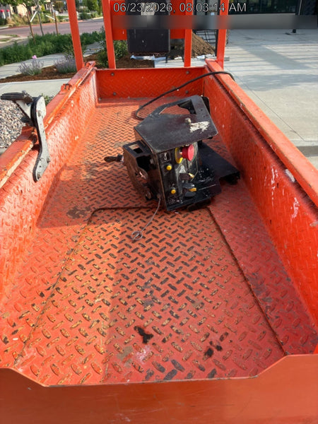 2021 JLG ES1932