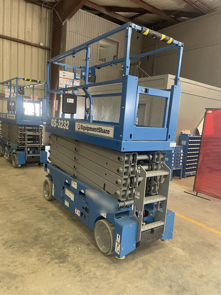 2022 GENIE GS-3232