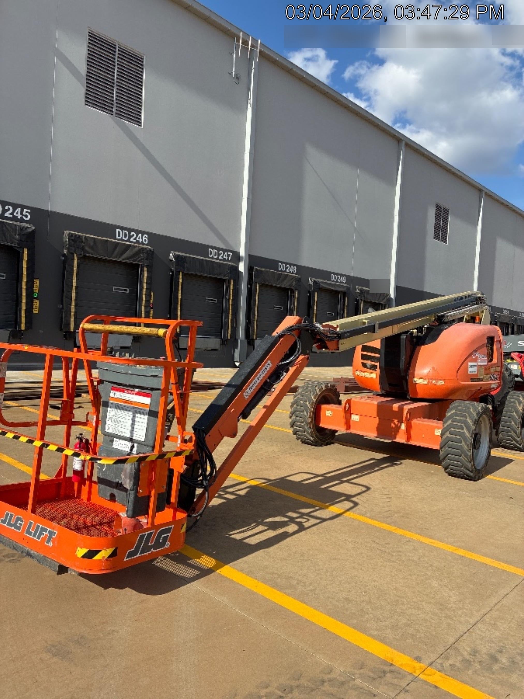 2019 JLG 600AJ