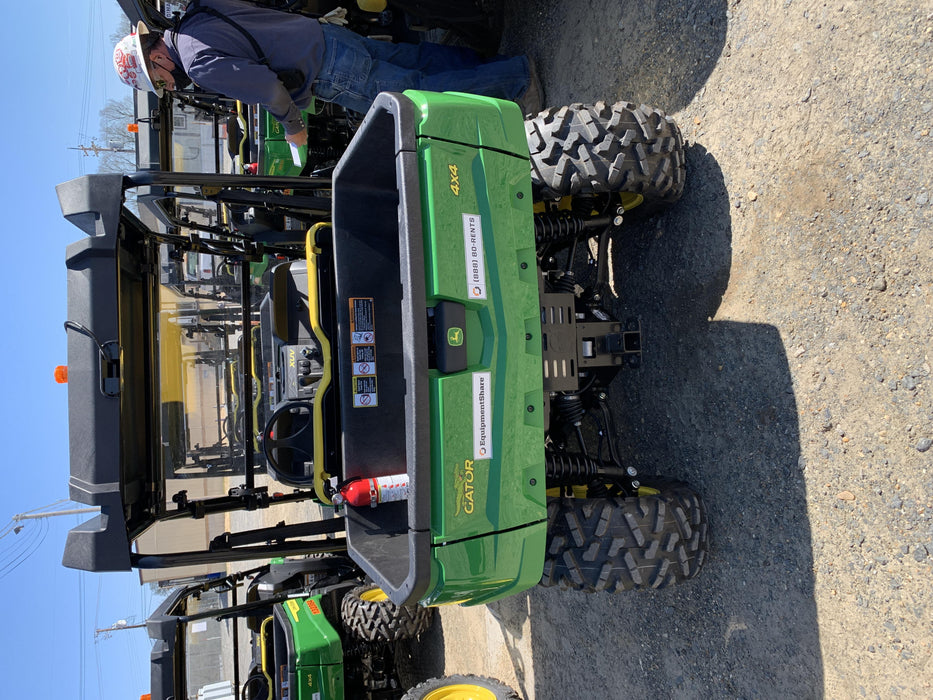 2021 John Deere XUV560E GATOR 4WD Utility Cart - 2-Seat, GAS, Canopy - ROPS, Windshield