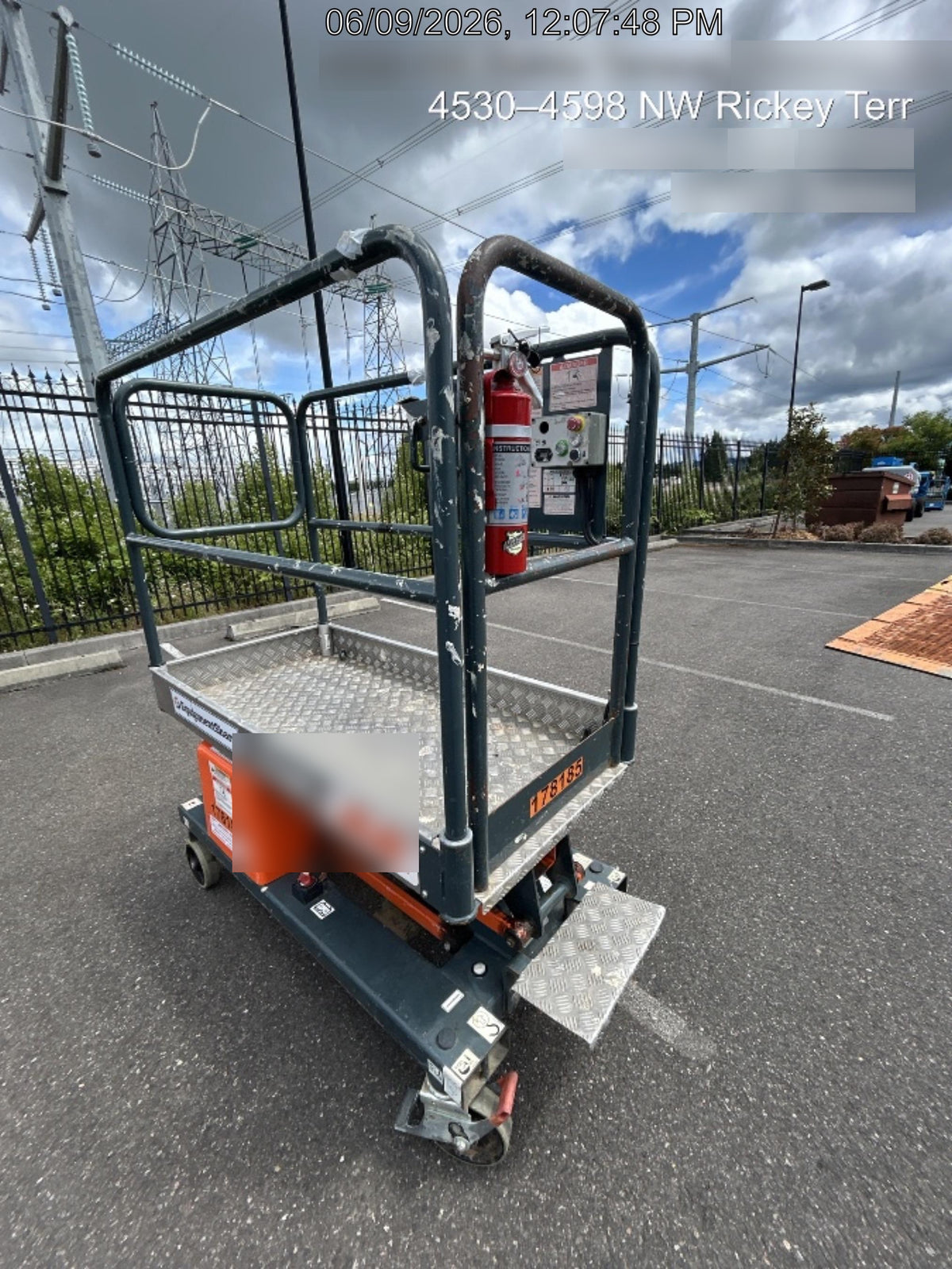 2023 JLG 1030P