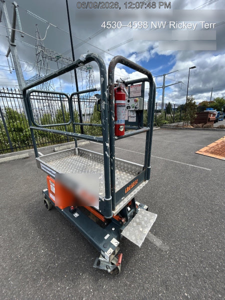 2023 JLG 1030P