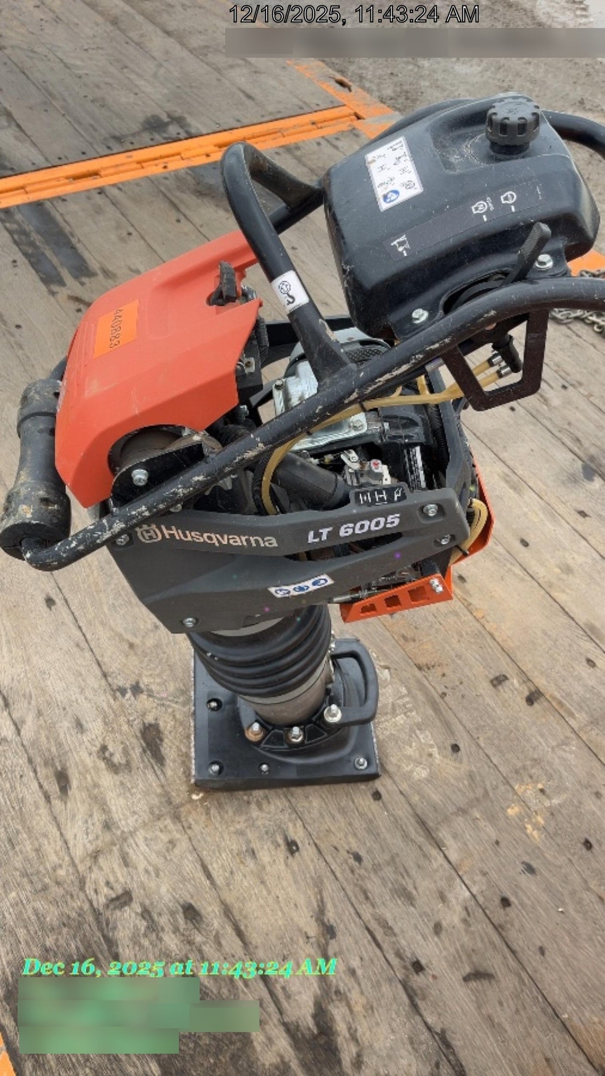 2024 HUSQVARNA LT6005