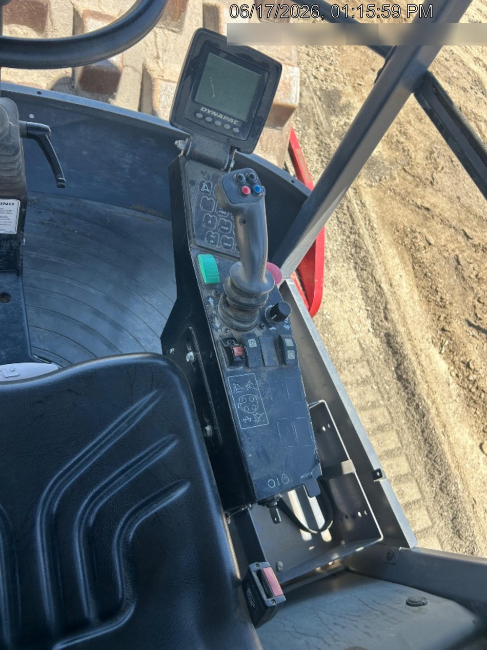 2022 DYNAPAC CA2500PD