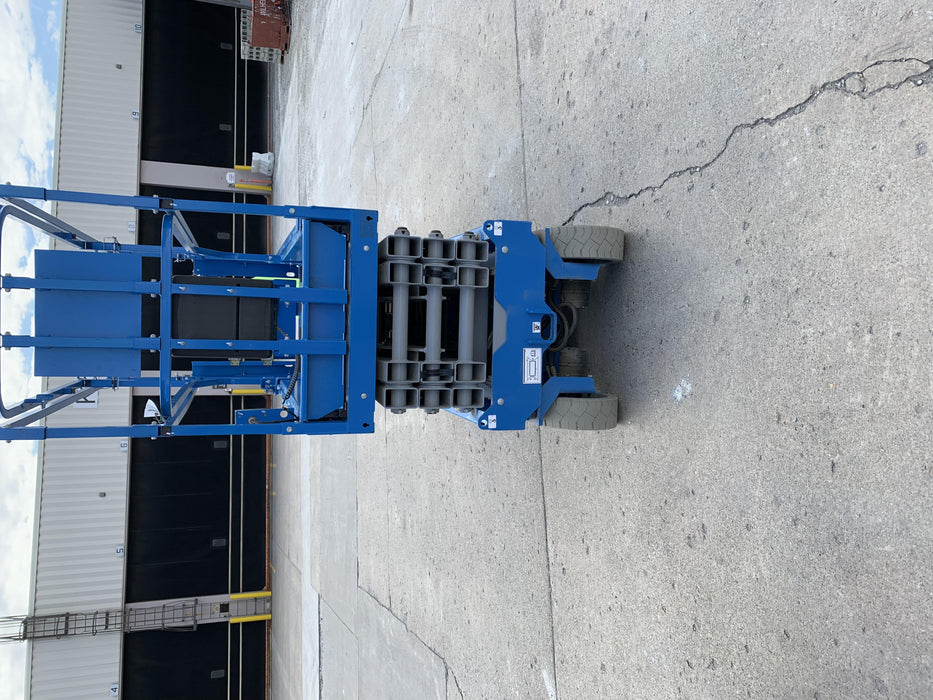 2020 Genie GS-2632 Solid Non Marking Tires, Folding Rails with half-height swing gate , Beacon