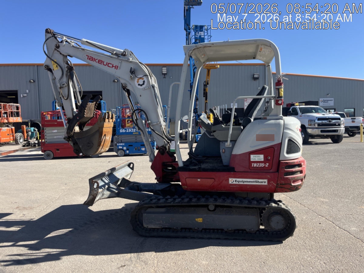 2020 TAKEUCHI TB235-2R