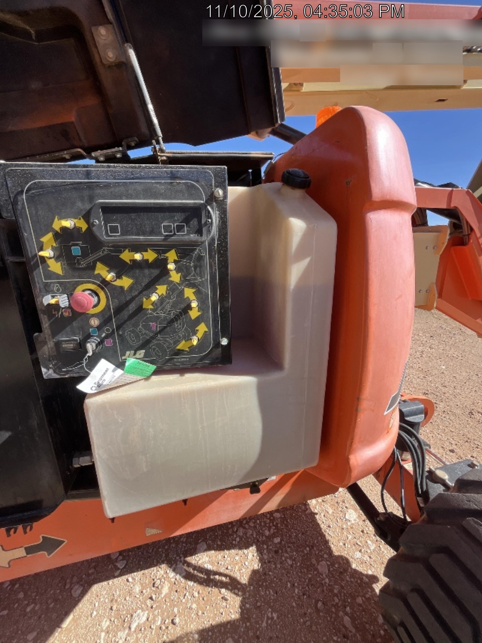 2019 JLG 600AJ