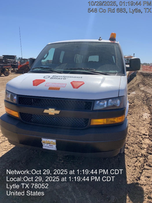 2025 CHEVROLET Express Van - Rental