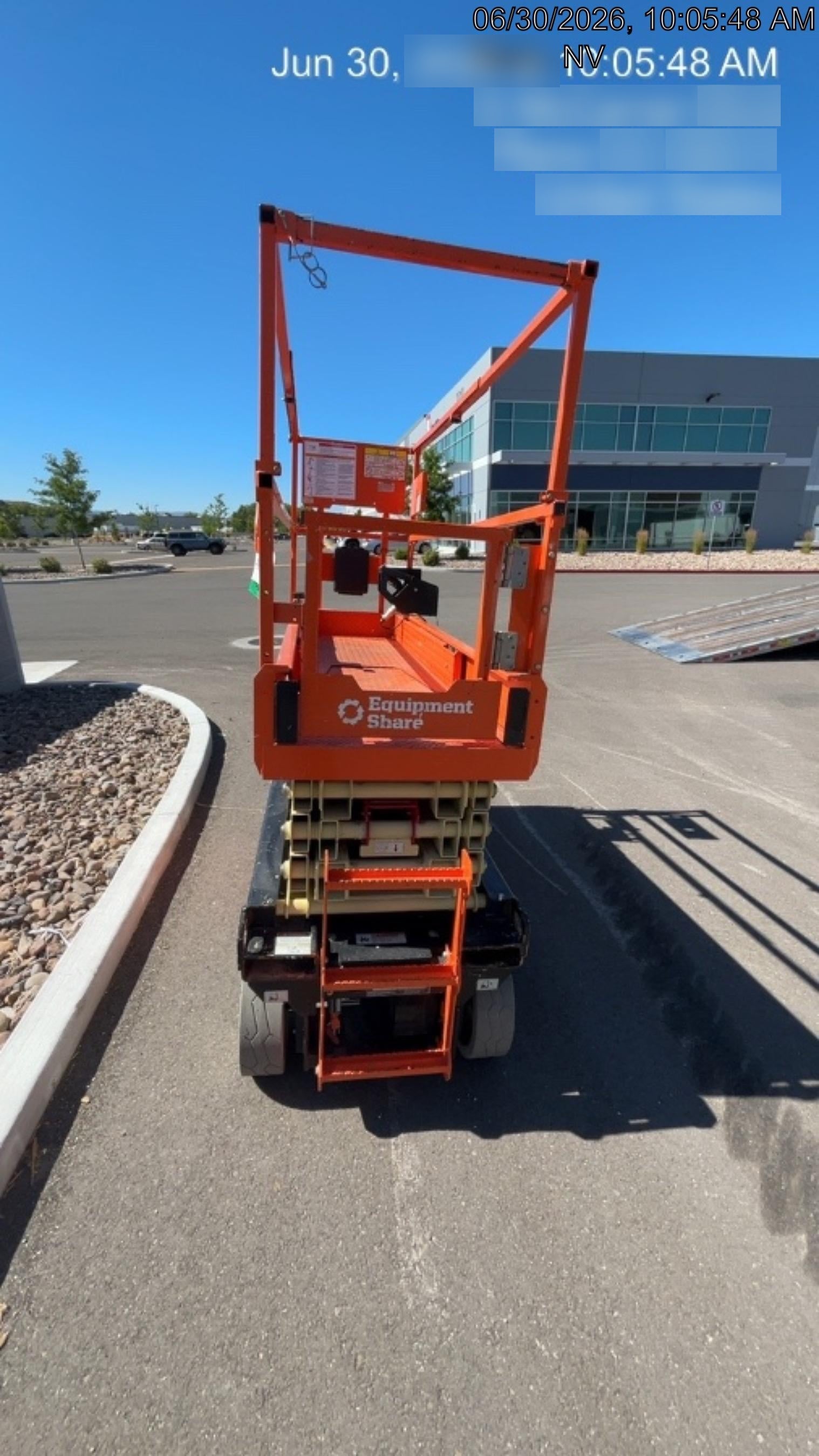 2022 JLG ES2632