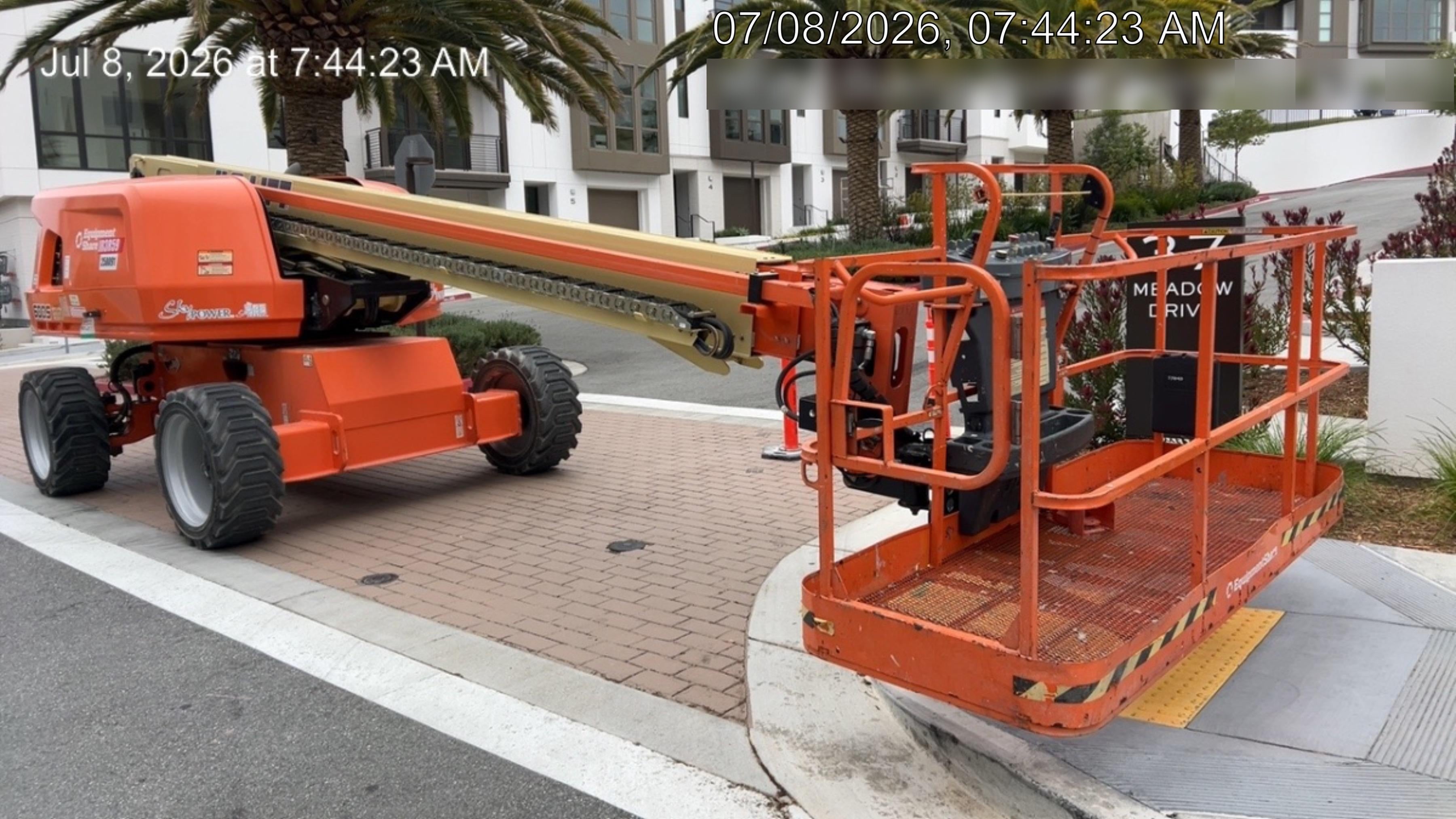2022 JLG 600S