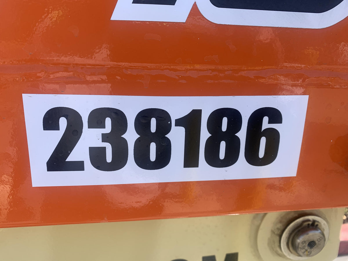 2022 JLG ES3246