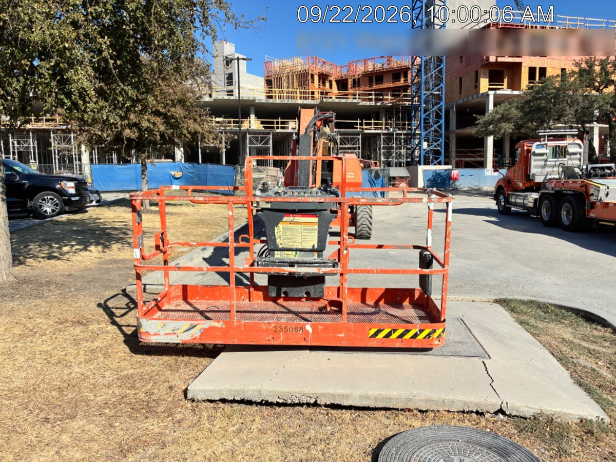 2022 JLG 860SJ