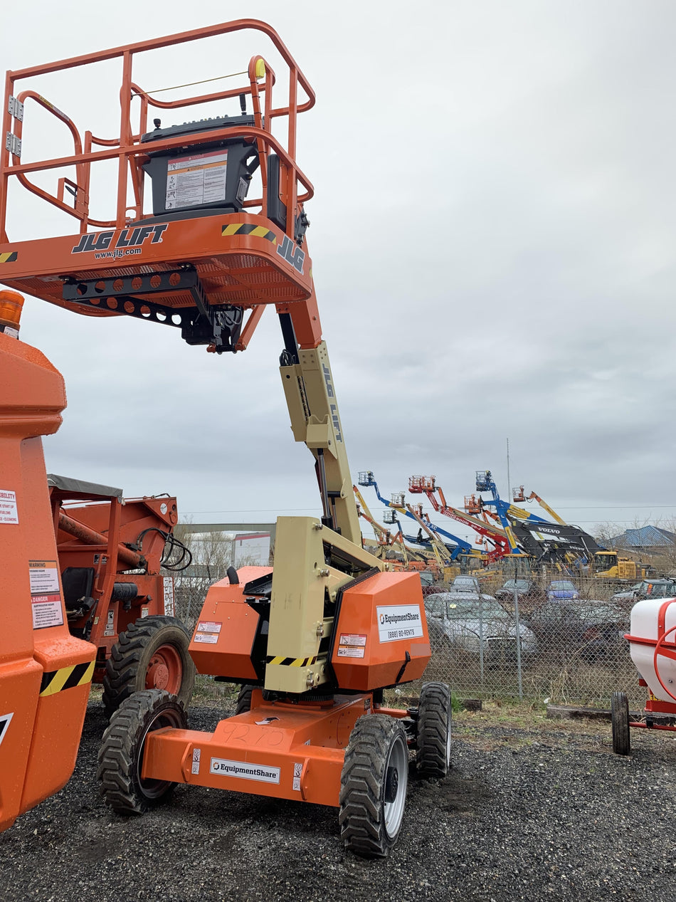 2022 JLG 340AJ