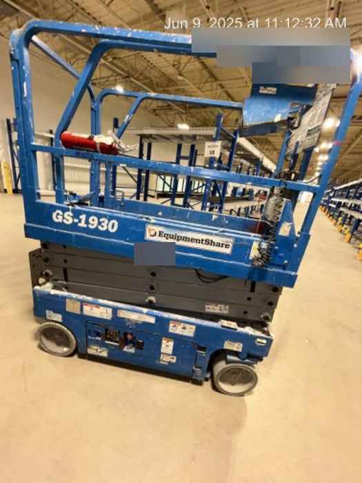 2019 Genie GS-1930 Fixed rails with chain Entry