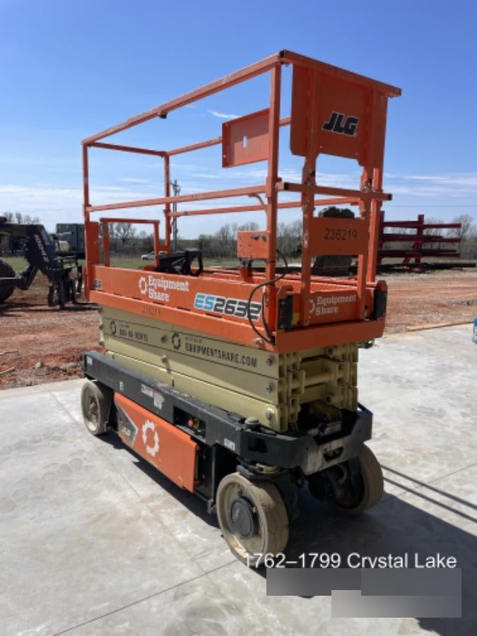 2022 JLG ES2632