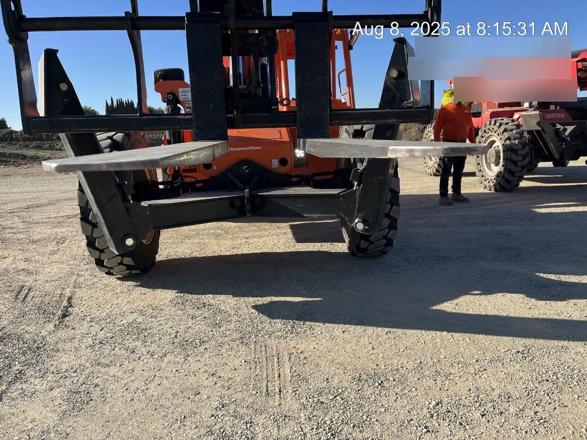2022 SKYTRAK 10054