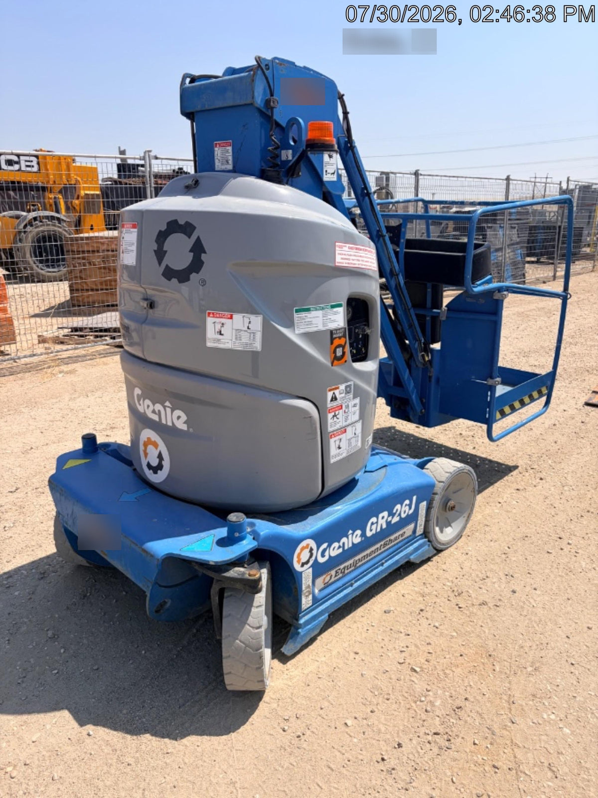 2020 GENIE GR-26J