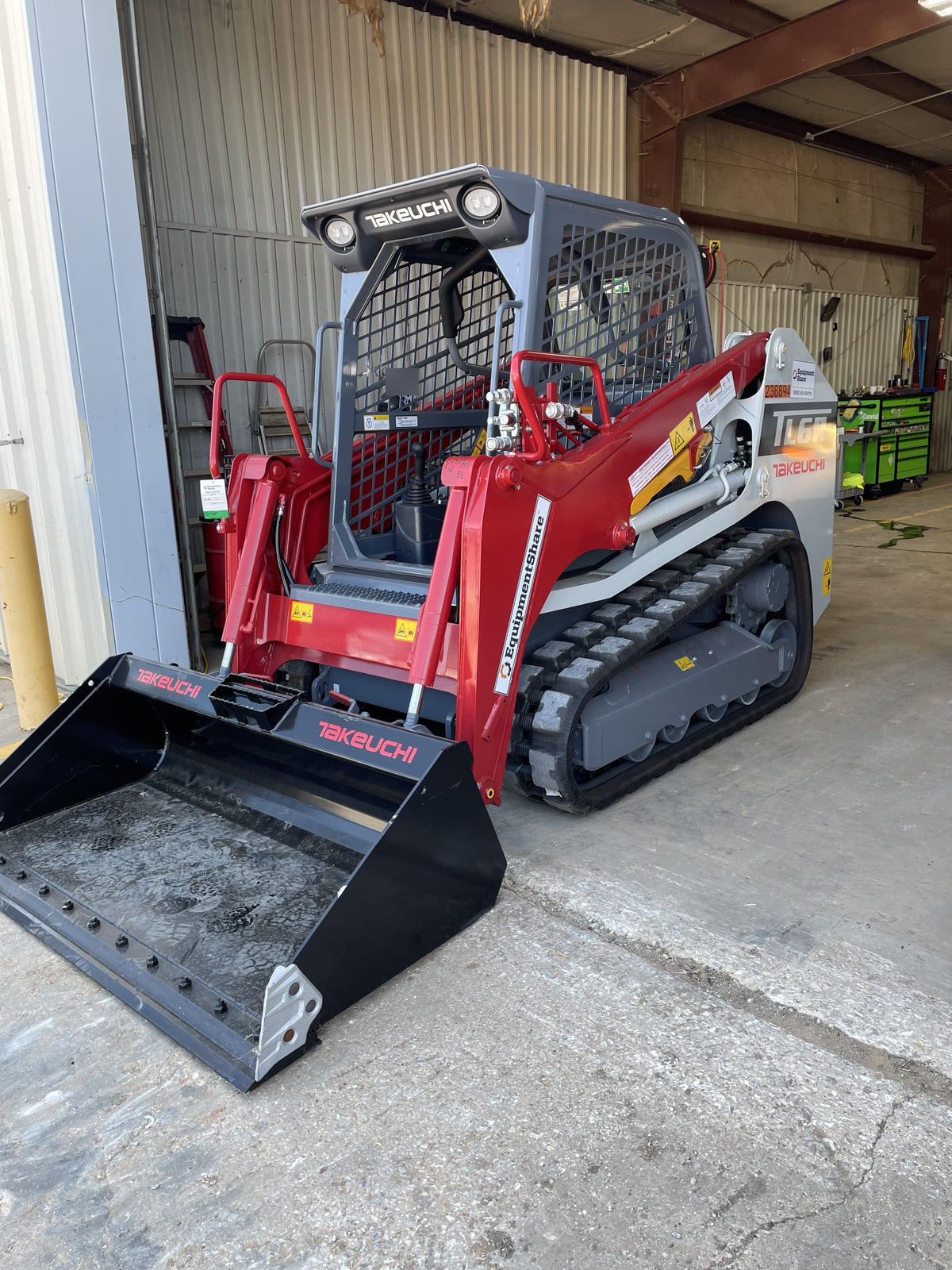 2022 TAKEUCHI TL6R
