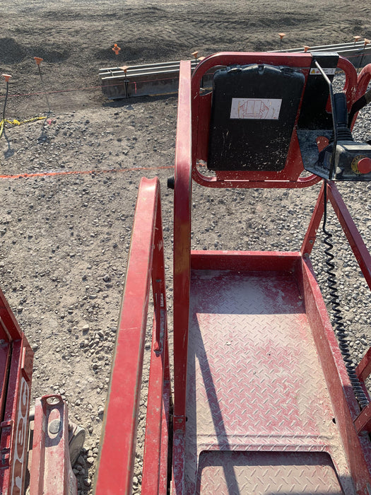 2020 MEC 1330SE Solid NM Tires, Steel Swing out Doors, LCS, Beacon, 900W Invertor