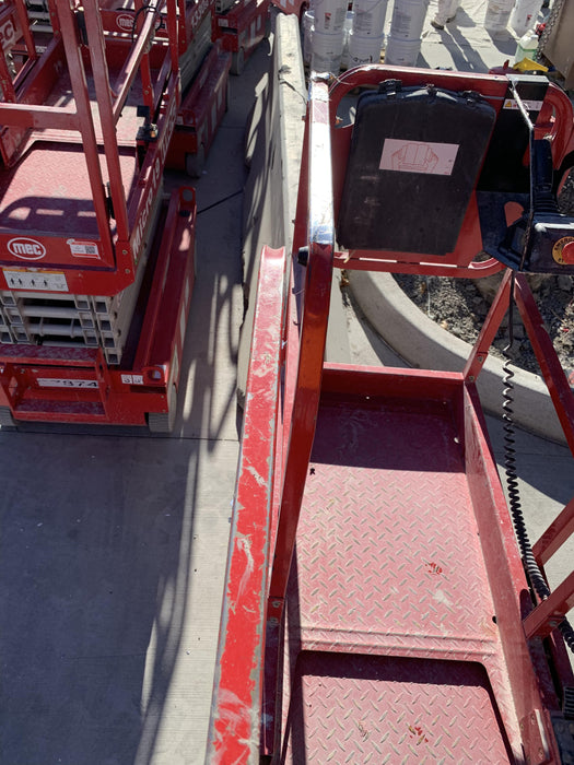 2020 MEC 1330SE Solid NM Tires, Steel Swing out Doors, LCS, Beacon, 900W Invertor