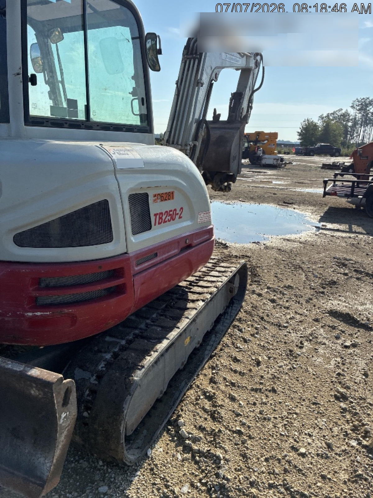 2021 TAKEUCHI TB250-2C