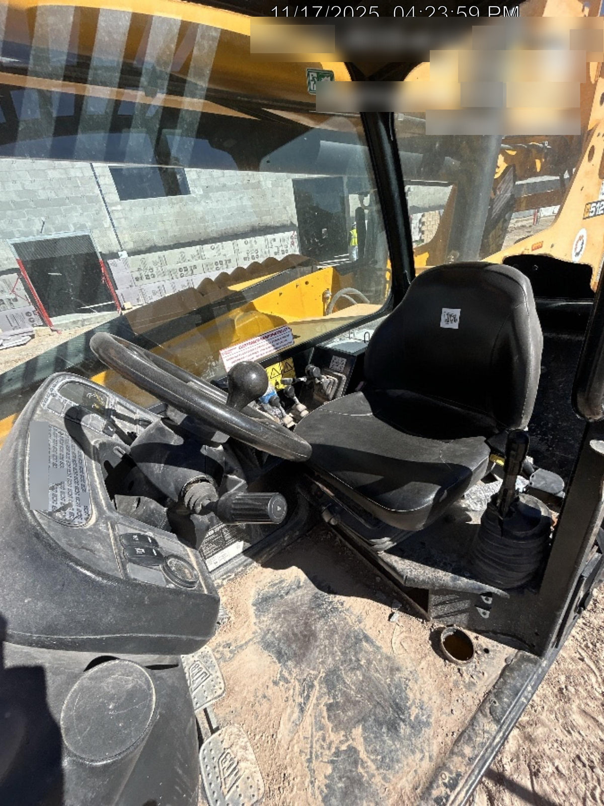 2021 JCB 512-56