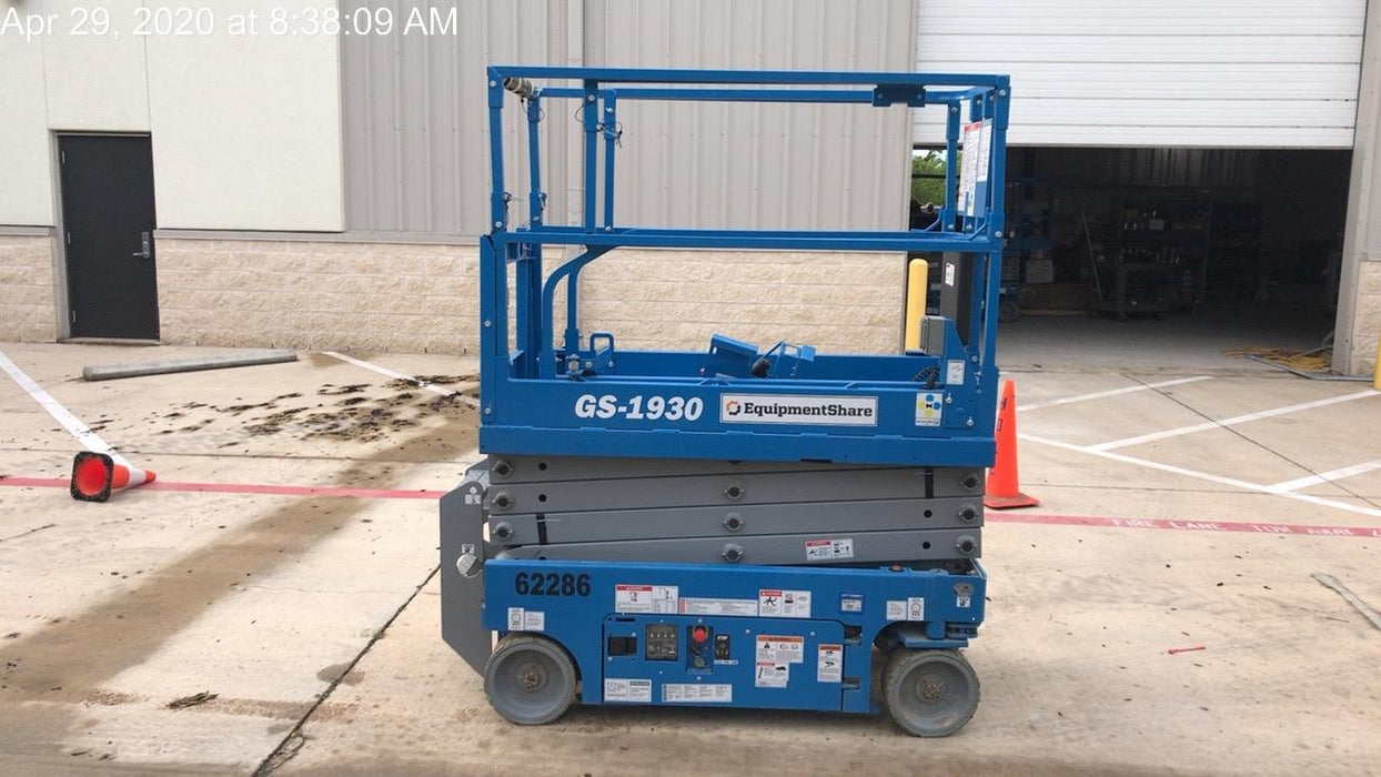 2020 Genie GS-1930 Solid Non Marking Tires, Beacon, Folding rails with half height swing gate