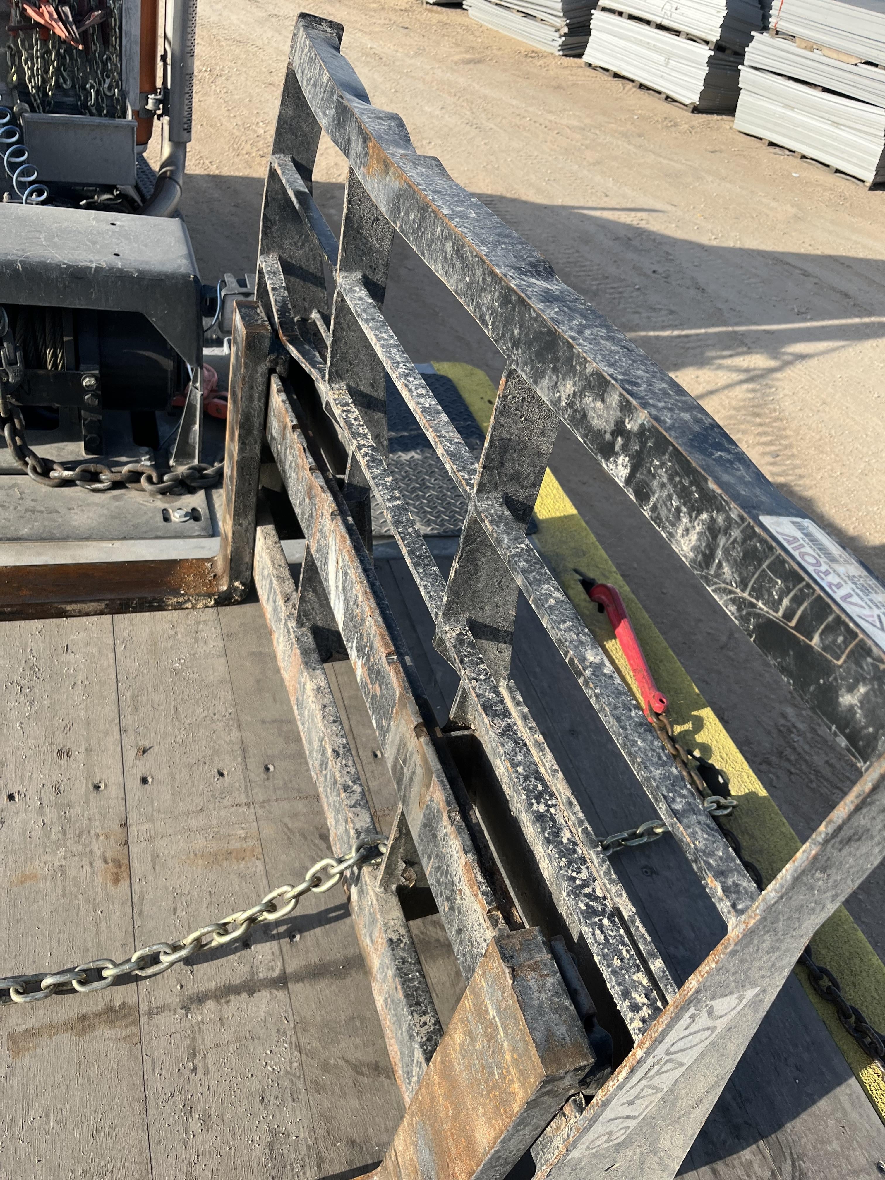 2021 ARROW MATERIAL HANDLING 60" Pallet Forks