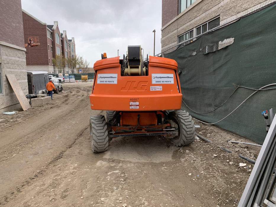 2019 JLG 660SJ