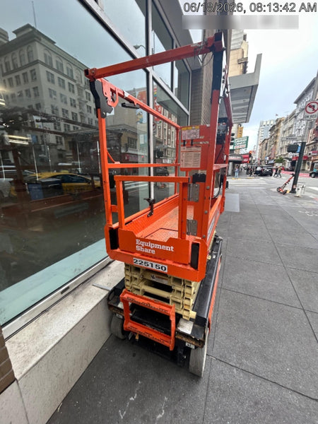 2022 JLG ES1932