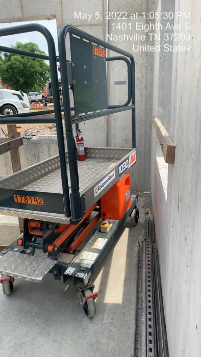2021 JLG 1030P