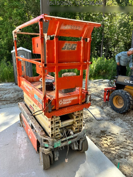 2022 JLG ES1932