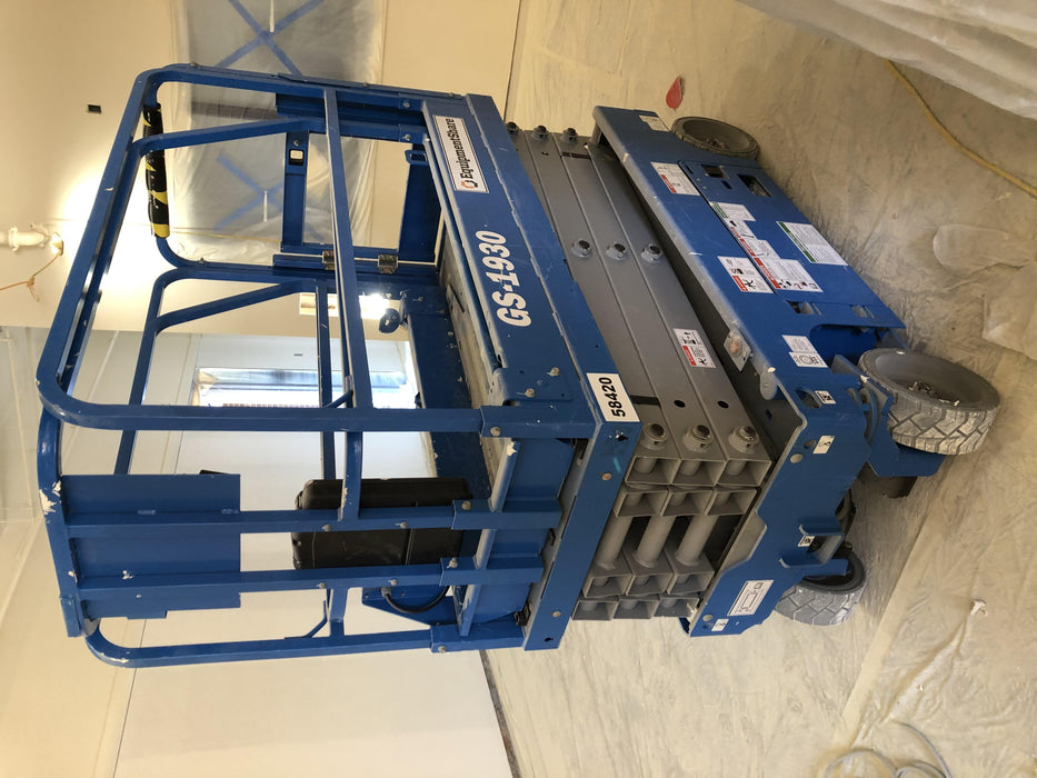 2019 Genie GS-1930 Half Height Swing Gate, 800W Inverter