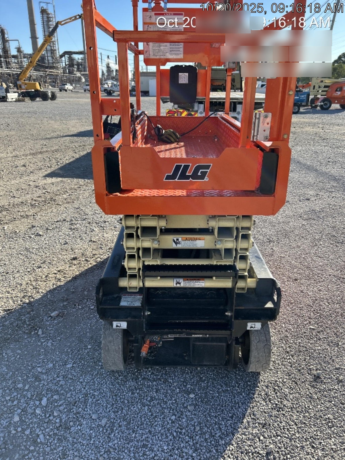 2025 JLG ES1932