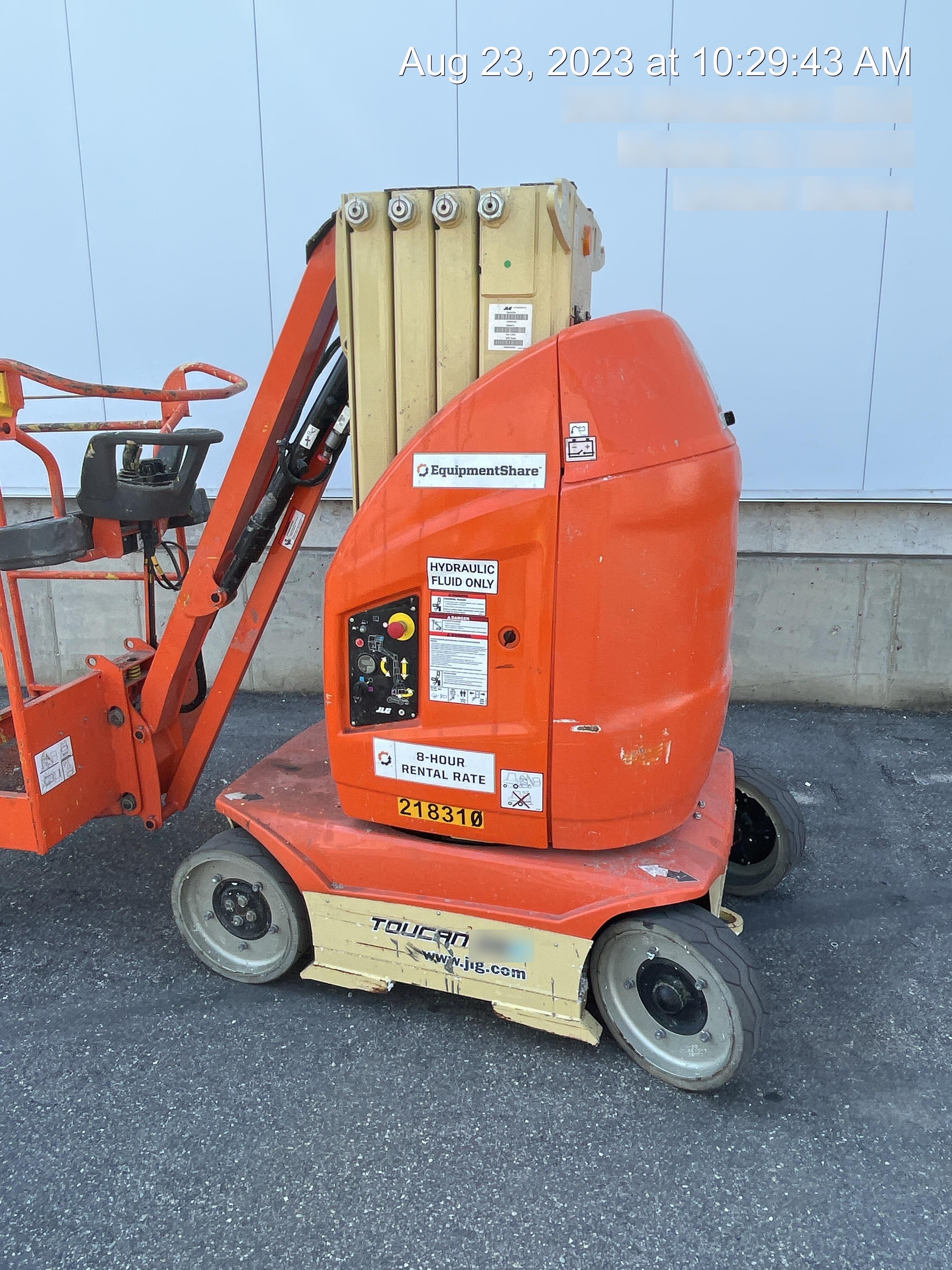 2022 JLG 26E