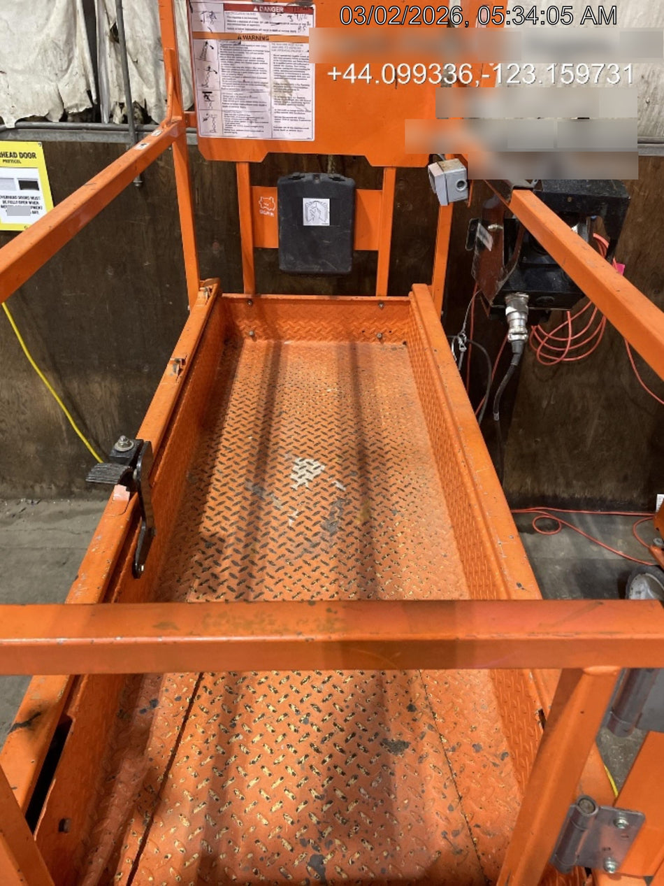 2022 JLG ES1932