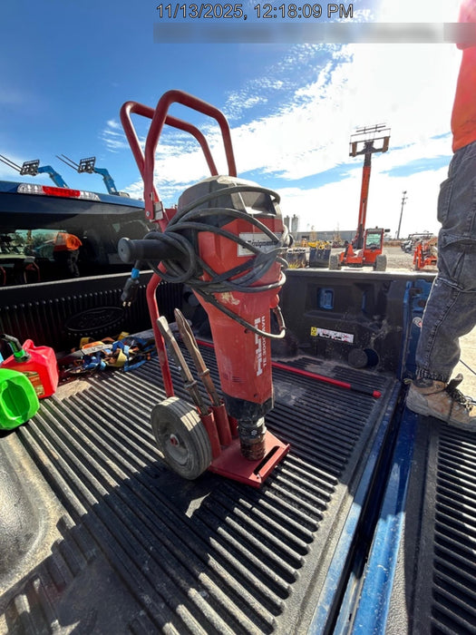 2022 HILTI TE 3000-AVR