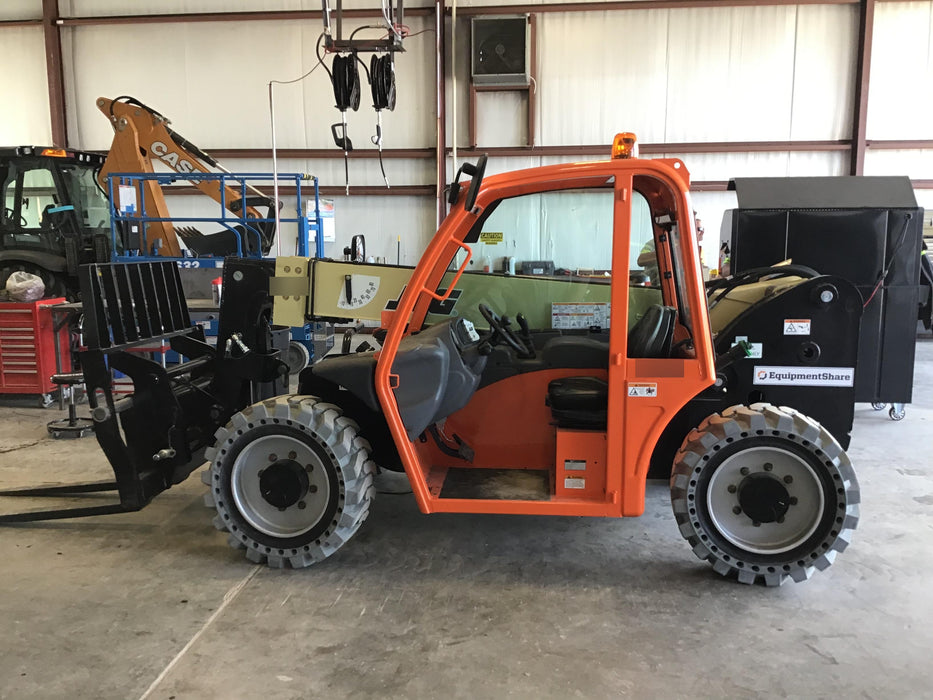 2018 JLG G5-18A
