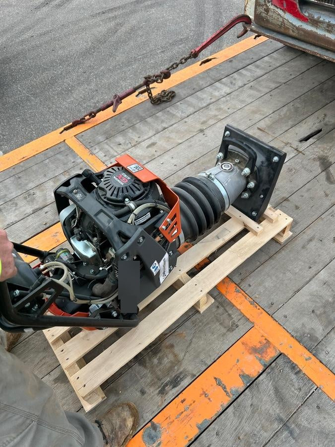 2024 HUSQVARNA LT6005