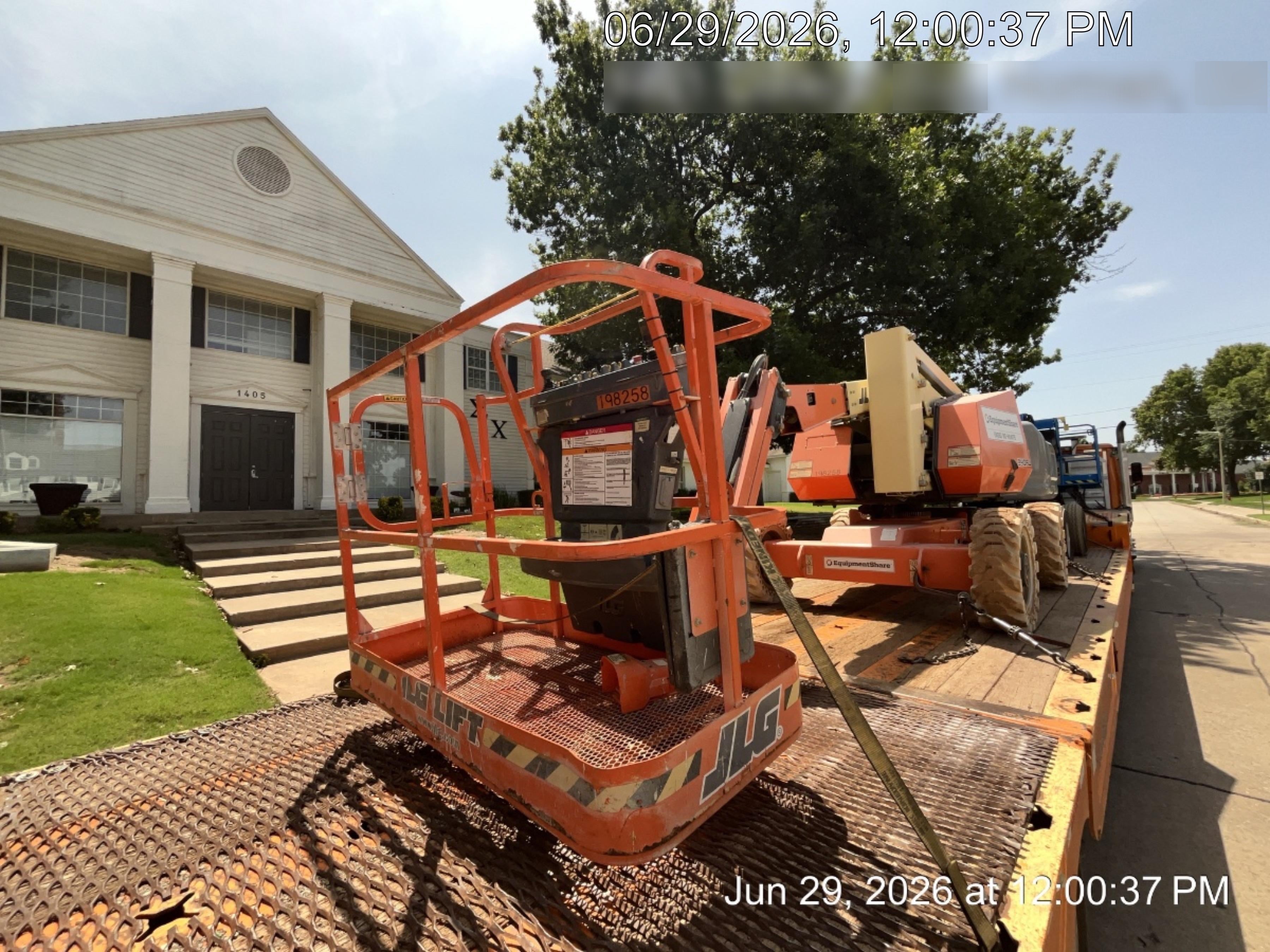 2022 JLG 340AJ