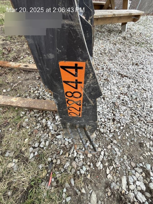 2022 PALADIN 48" Pallet Forks - Paladin