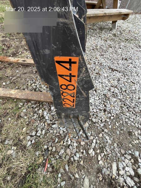 2022 PALADIN 48" Pallet Forks - Paladin