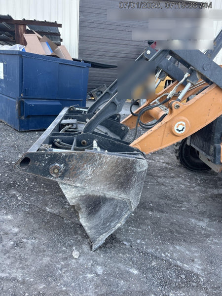 2022 CASE 570N EP