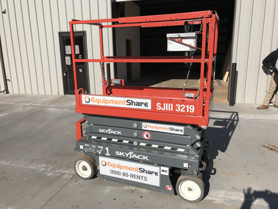 2018 SKYJACK SJIII-3219