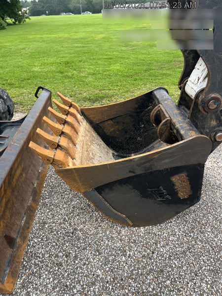 2025 TAKEUCHI 36" Bucket - Takeuchi