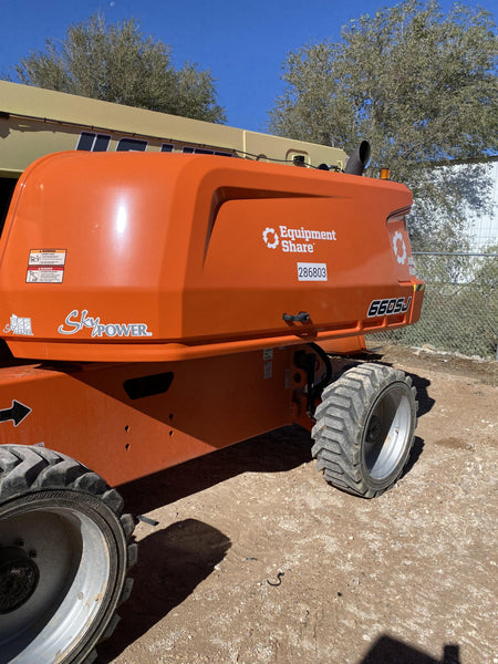 2022 JLG 660SJ