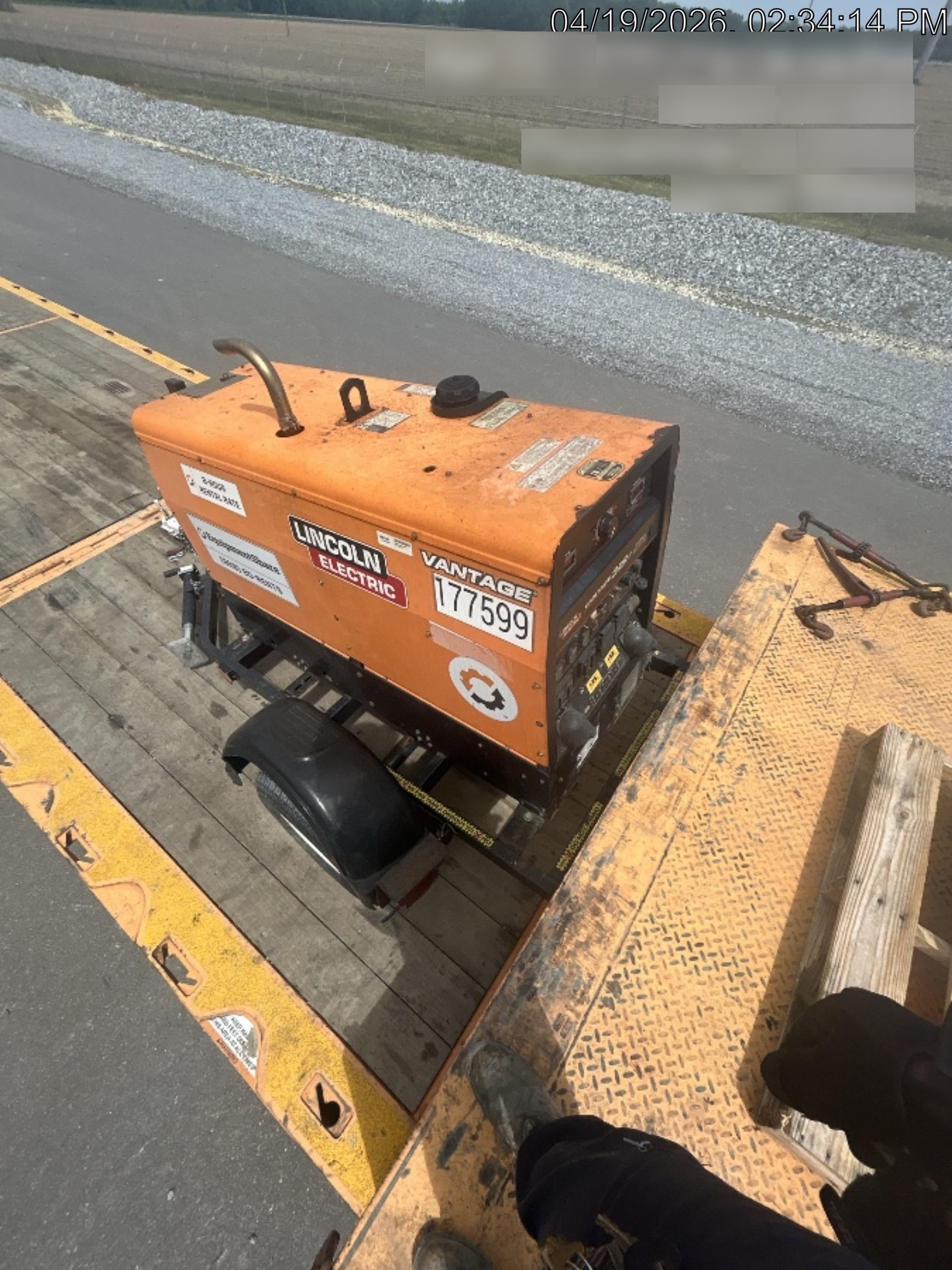 2021 Lincoln Electric Vantage 322 Vantage 322 Ready Pak 3 w/ Decals, ORANGE (includes trailer, cable rack, fender light kit) NO Telematics