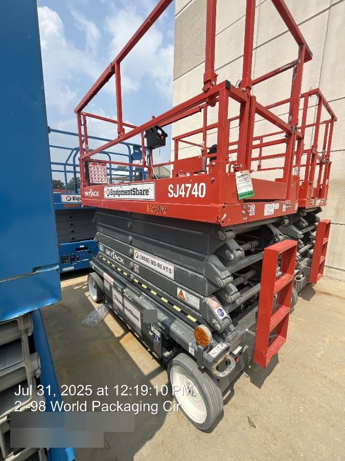 2021 SKYJACK SJ4740