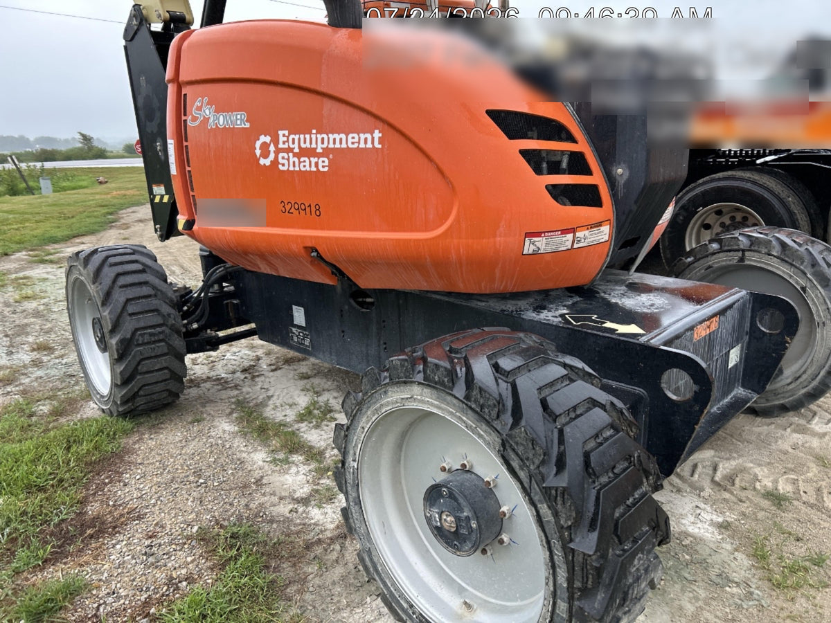 2023 JLG 600AJ